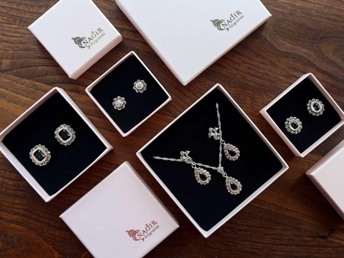 Jóias Marcassites Colocadas em Caixas para Jóias