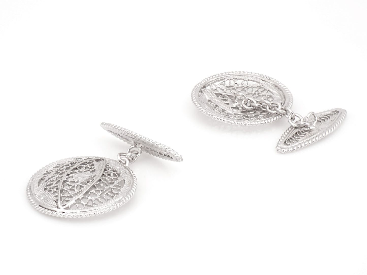 Botões de Punho Redondos com Pevide, Filigrana Portuguesa, Prata de Lei 925 - Perspectiva, Vista de Frente e Vista de Trás