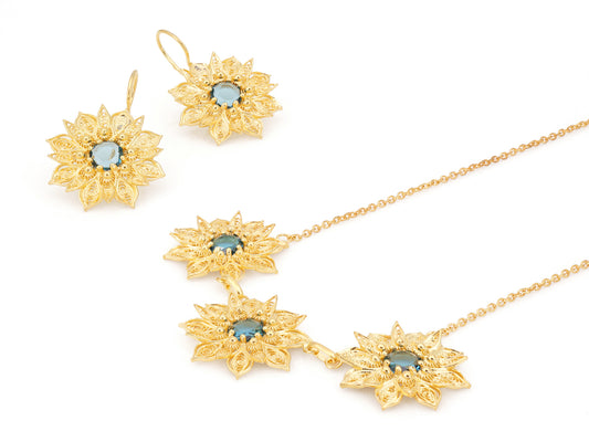 Conjunto Brincos e Colar Flor Rica com Pedras, Filigrana Portuguesa, Prata de Lei 925 Dourada
