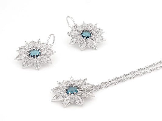 Conjunto Brincos e Colar Flor Rica com Pedras, Filigrana Portuguesa, Prata de Lei 925