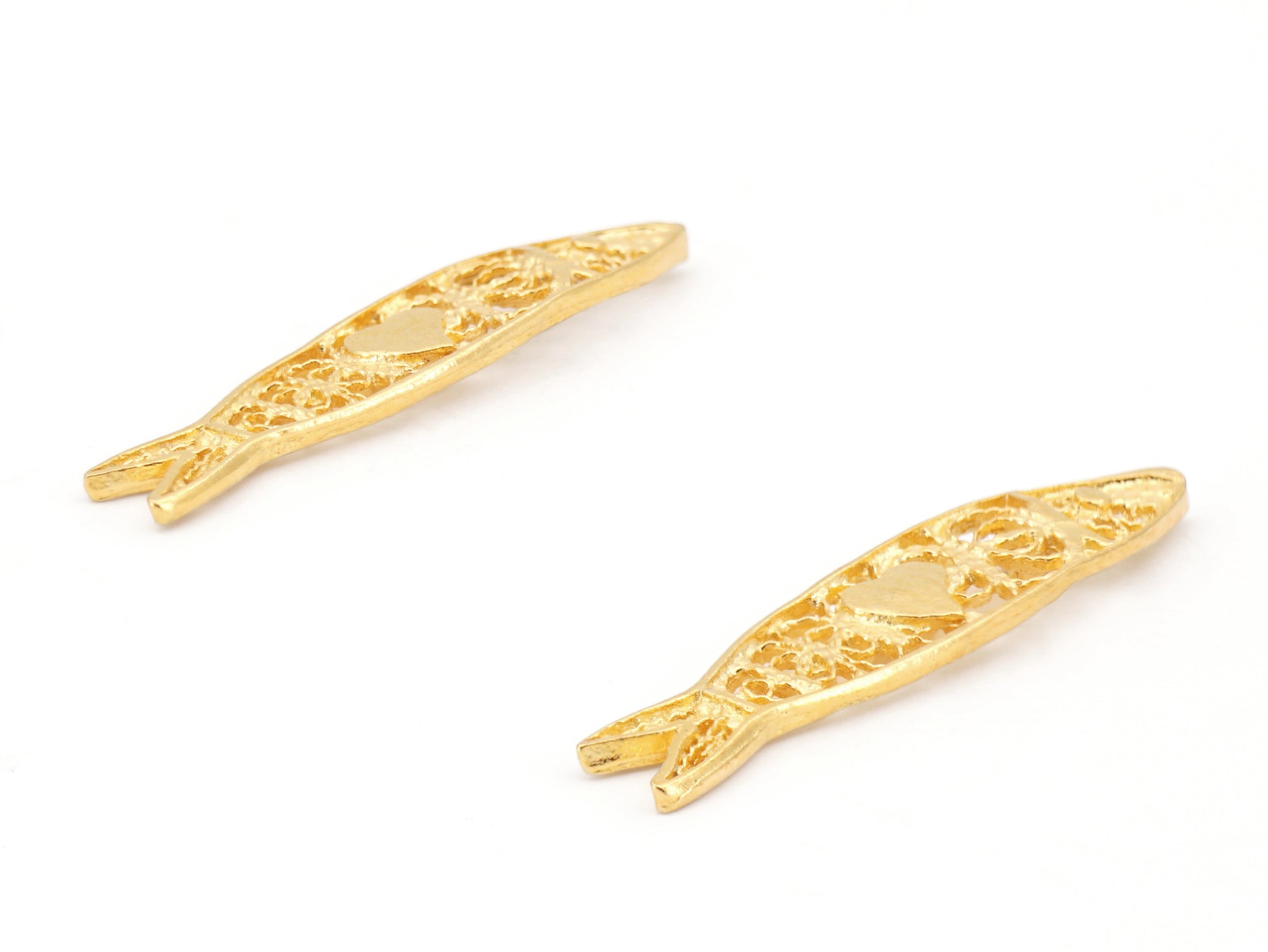 Brincos Mini Sardinha, Filigrana Portuguesa, Prata de Lei 925 Dourada - Perspectiva