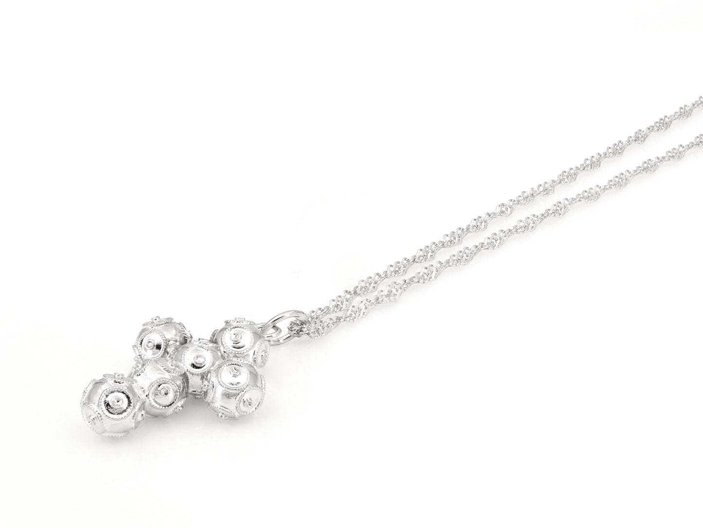 Colar Torcido com Cruz Pequena de Contas de Viana, Filigrana Portuguesa, Prata de Lei 925 - Perspectiva