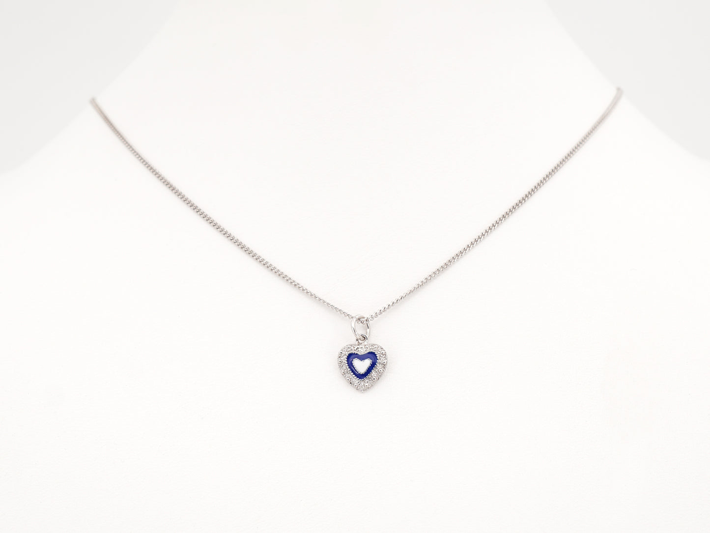 Colar Coração Caramujo, Filigrana Portuguesa, Prata de Lei 925 - Colar em Exposição, Vista de Frente