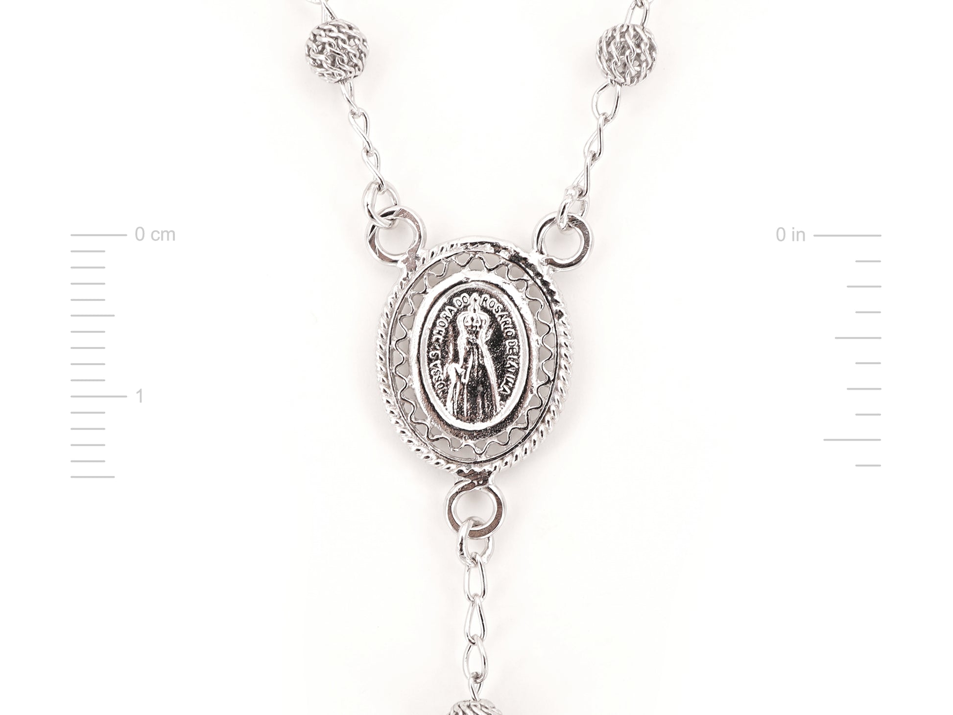 Colar Terço Filigrana Contas Rendilhadas, Filigrana Portuguesa, Prata de Lei 925 - Medidas Medalha, Vista de Frente