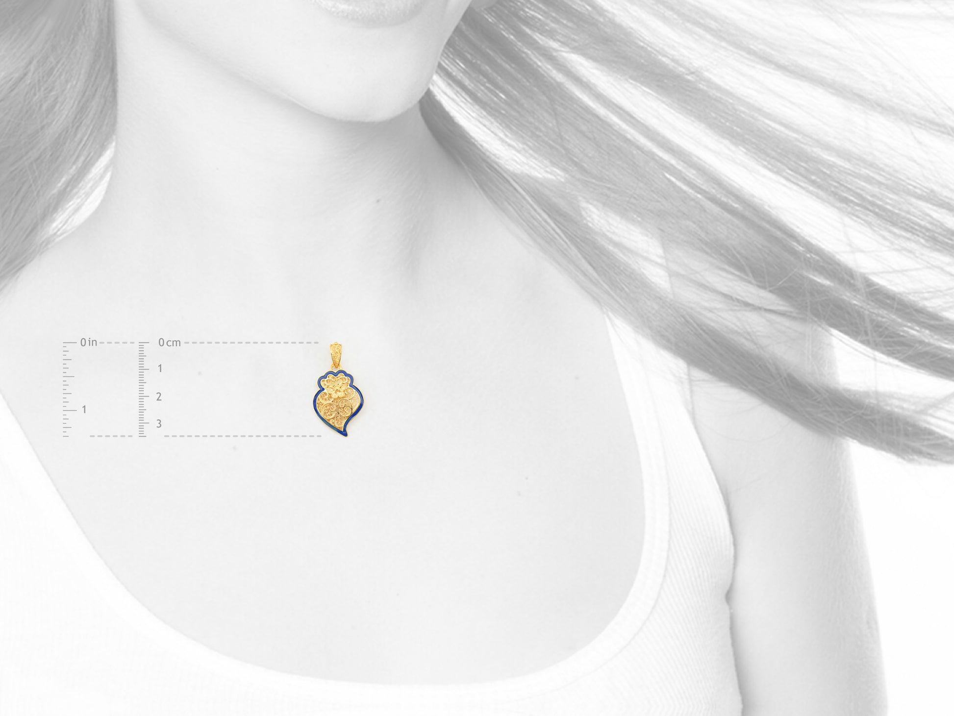 Medalha Coração de Viana com Rebordo Azul, Filigrana Portuguesa, Prata de Lei 925 Dourada - Medidas e Proporção