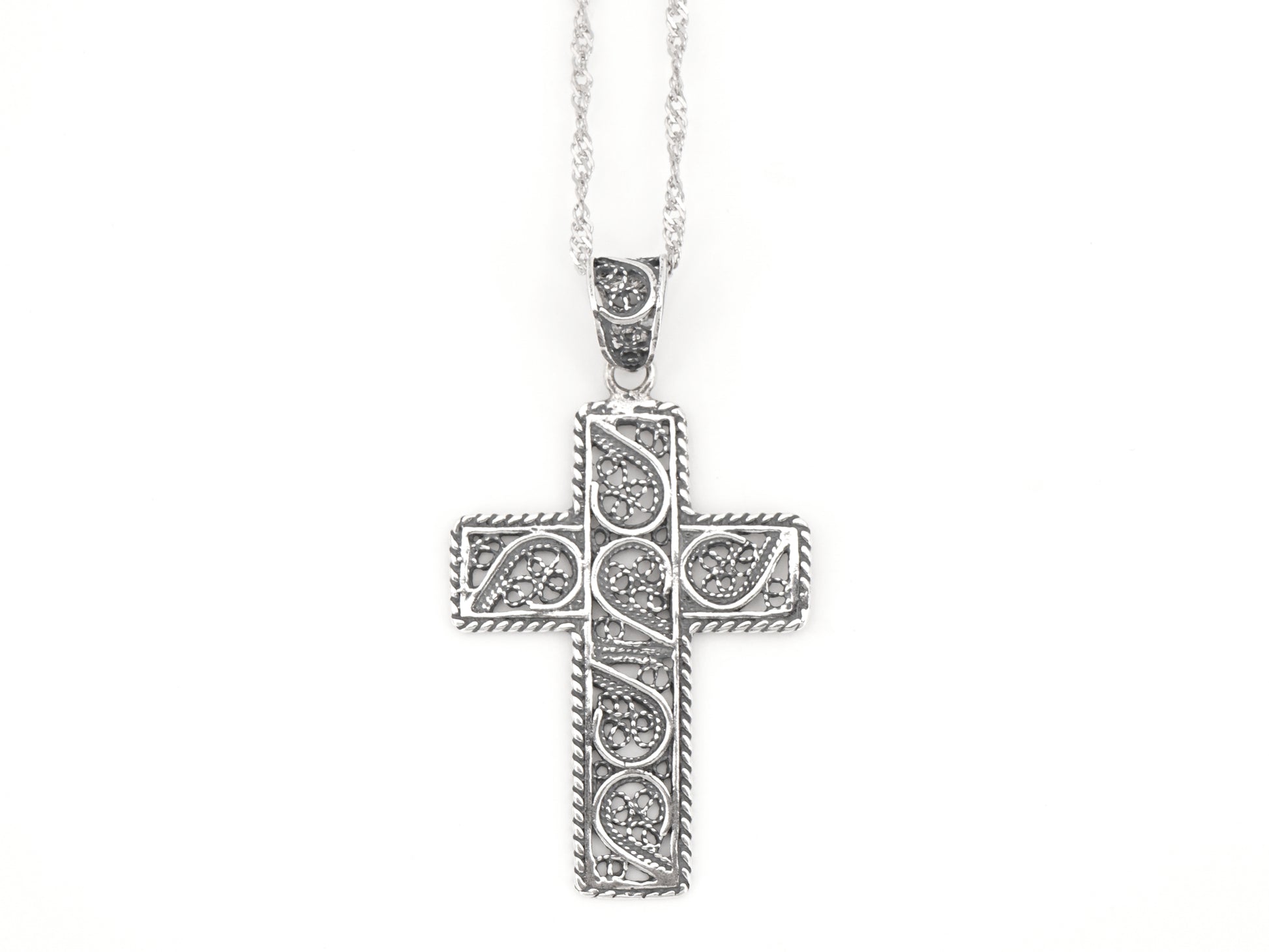 Colar Torcido Cruz Rectangular, Filigrana Portuguesa, Prata de Lei 925 - Vista de Frente