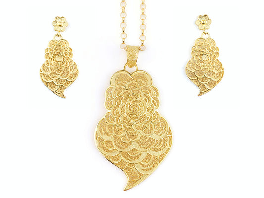 Conjunto Brincos e Colar Coração Pétalas, Filigrana Portuguesa, Prata de Lei 925 Dourada