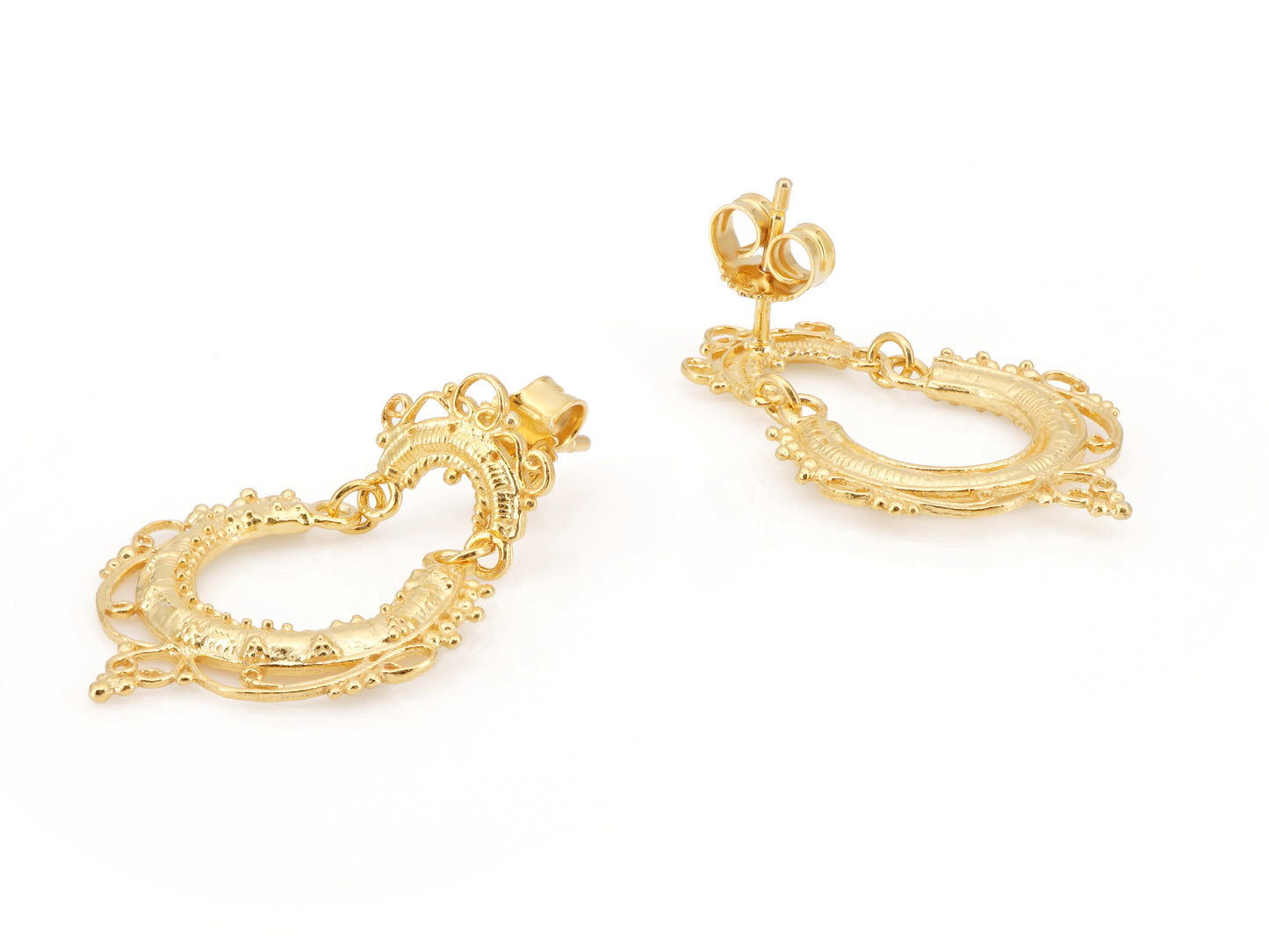 Brincos Arrecadas Redondas Pequenas, Filigrana Portuguesa, Prata de Lei 925 Dourada - Perspectiva, Vista de Frente e Vista de Trás