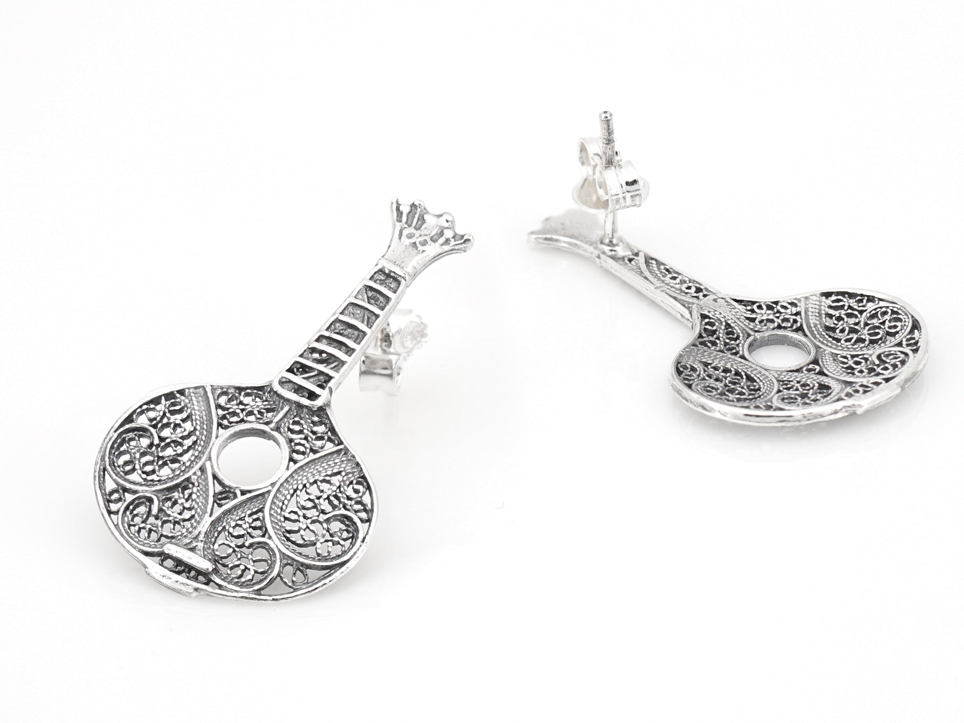 Brincos Guitarra Portuguesa / Fado, Filigrana Portuguesa, Prata de Lei 925 - Perspectiva, Vista de Frente e Vista de Trás