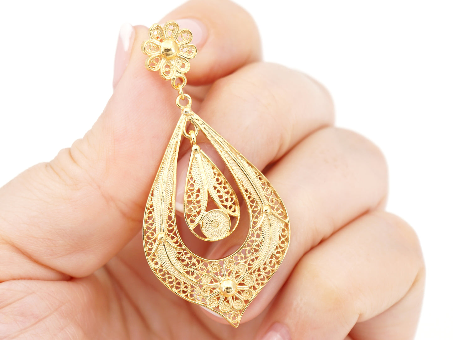 Brincos Lágrima Rica Grandes, Filigrana Portuguesa, Prata de Lei 925 Dourada - Pormenor na Mão