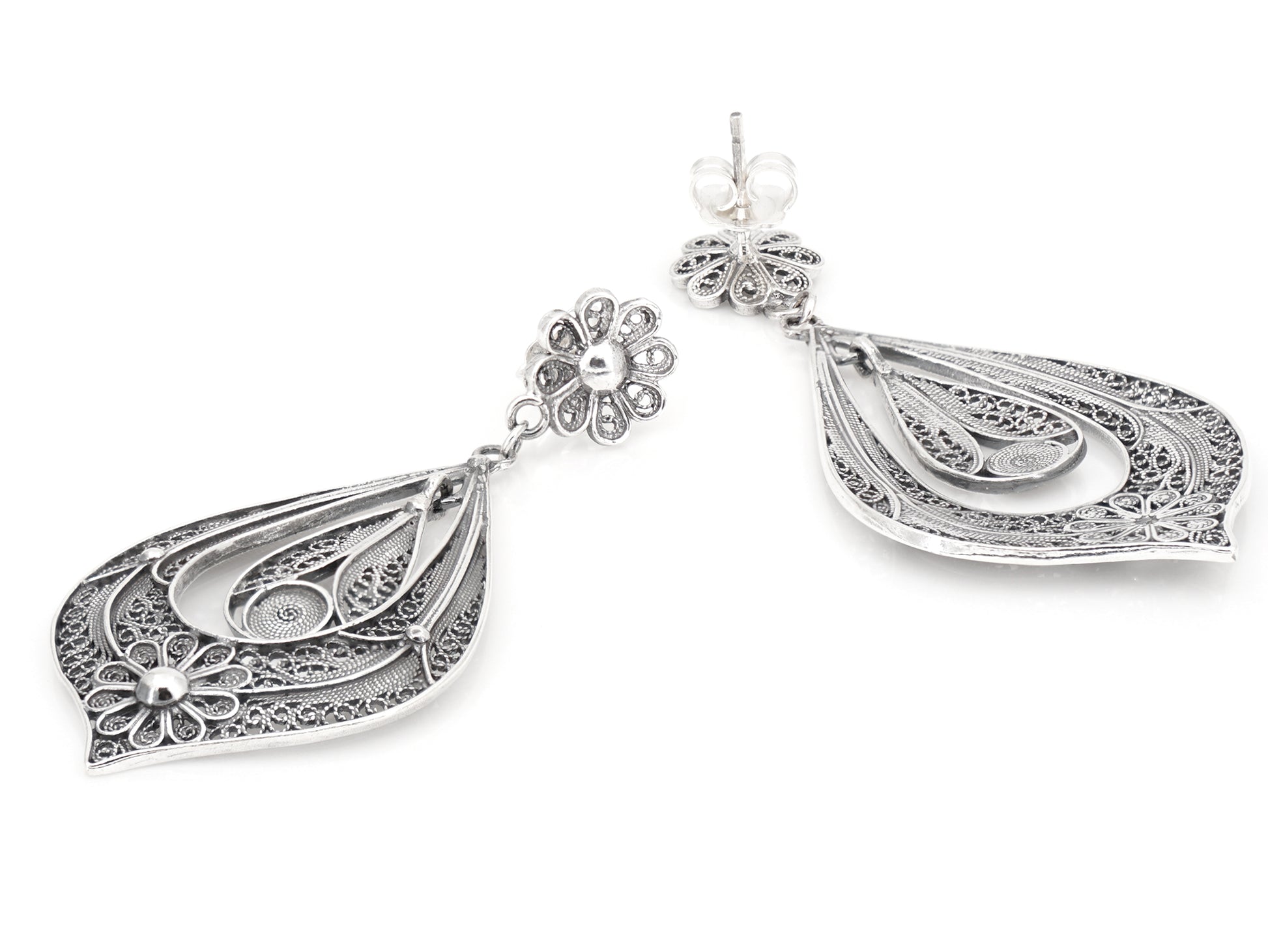 Brincos Lágrima Rica Grandes, Filigrana Portuguesa, Prata de Lei 925 - Perspectiva, Vista de Frente e Vista de Trás