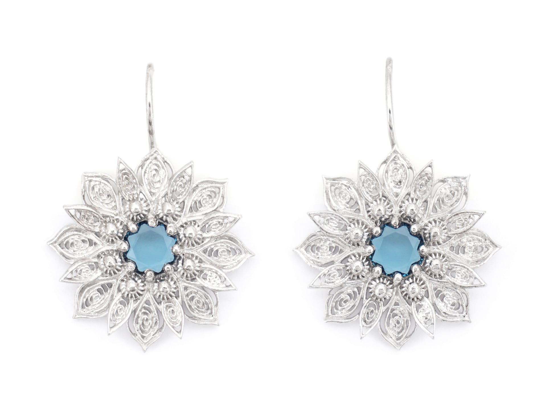Brincos Flor Rica com Pedra, Filigrana Portuguesa, Prata de Lei 925 - Vista de Frente