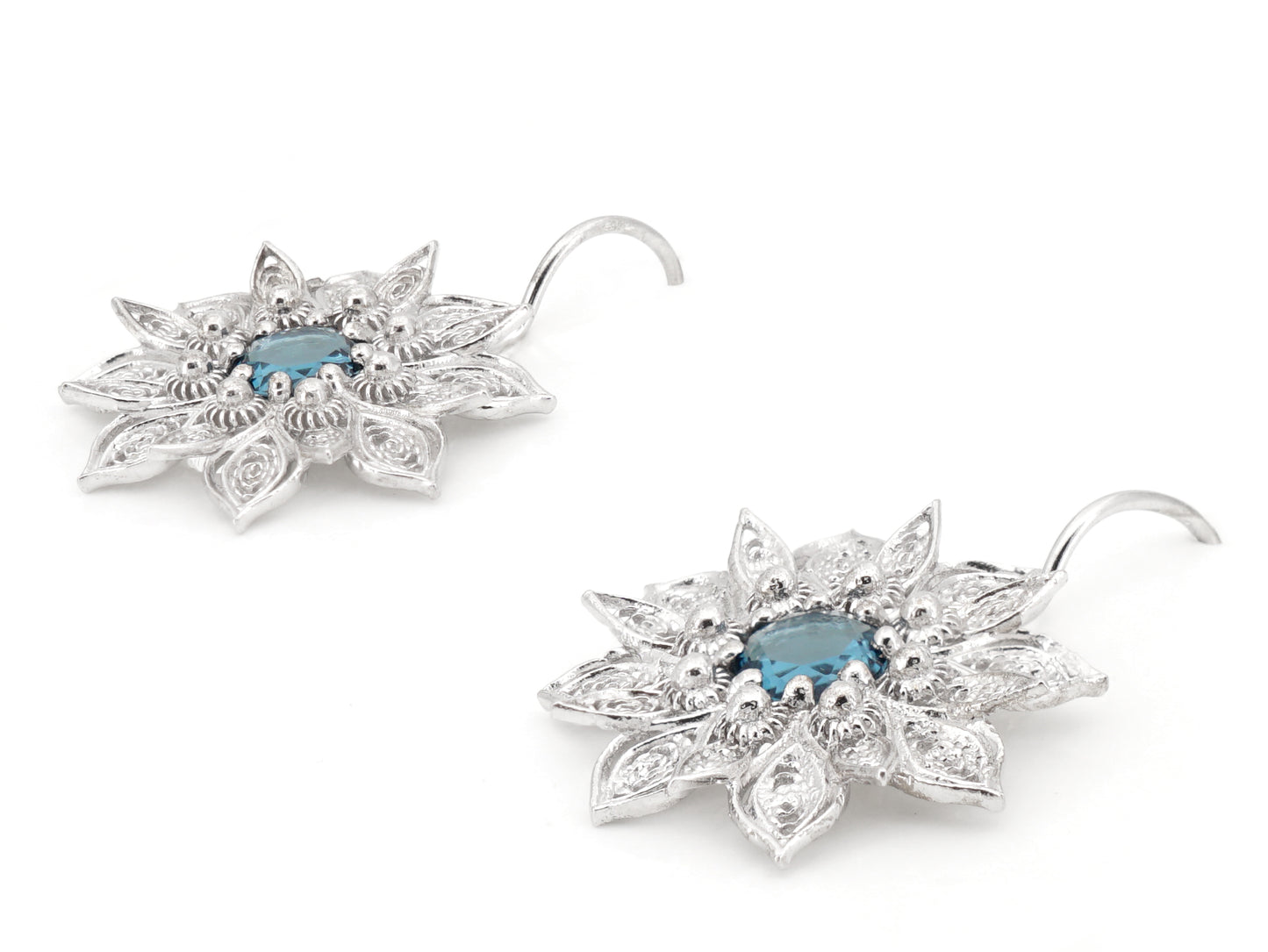 Brincos Flor Rica com Pedra, Filigrana Portuguesa, Prata de Lei 925 - Perspectiva