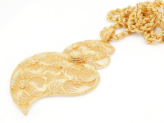 Colar Corda com Coração de Viana Extra Grande, Filigrana Portuguesa, Prata de Lei 925 Dourada - Perspectiva