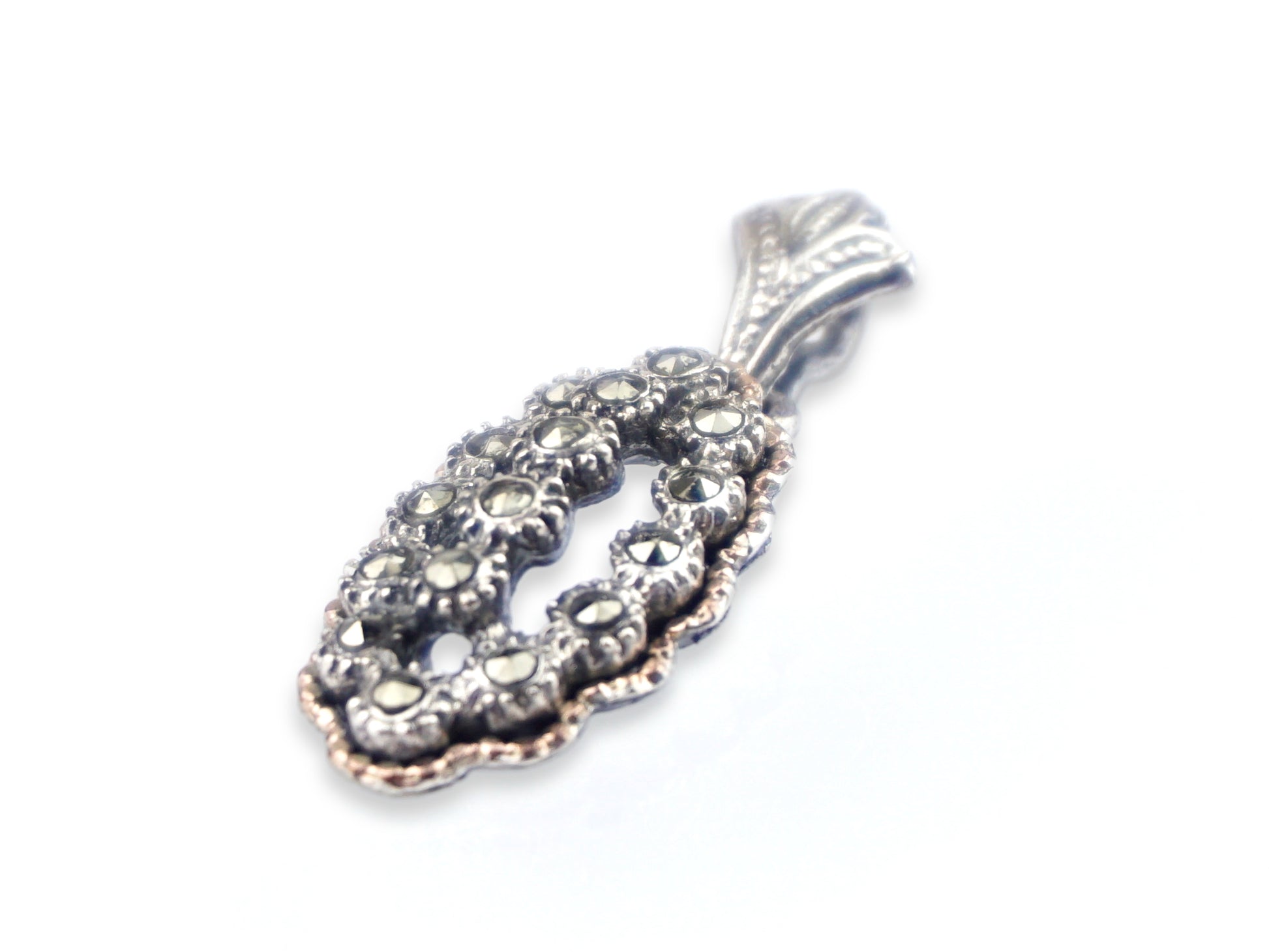 Medalha Marcassites Pinha Oval, Prata de Lei 925 - Perspectiva