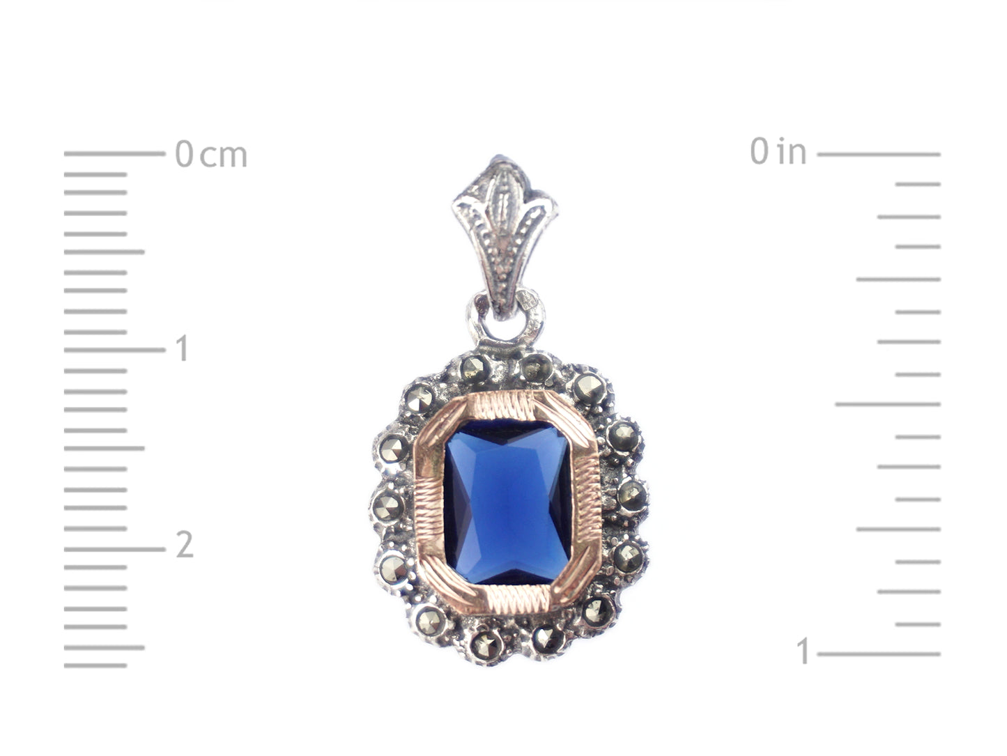 Medalha Marcassites Rectangular com Pedra Azul, Prata de Lei 925 e Ouro 9k - Medidas