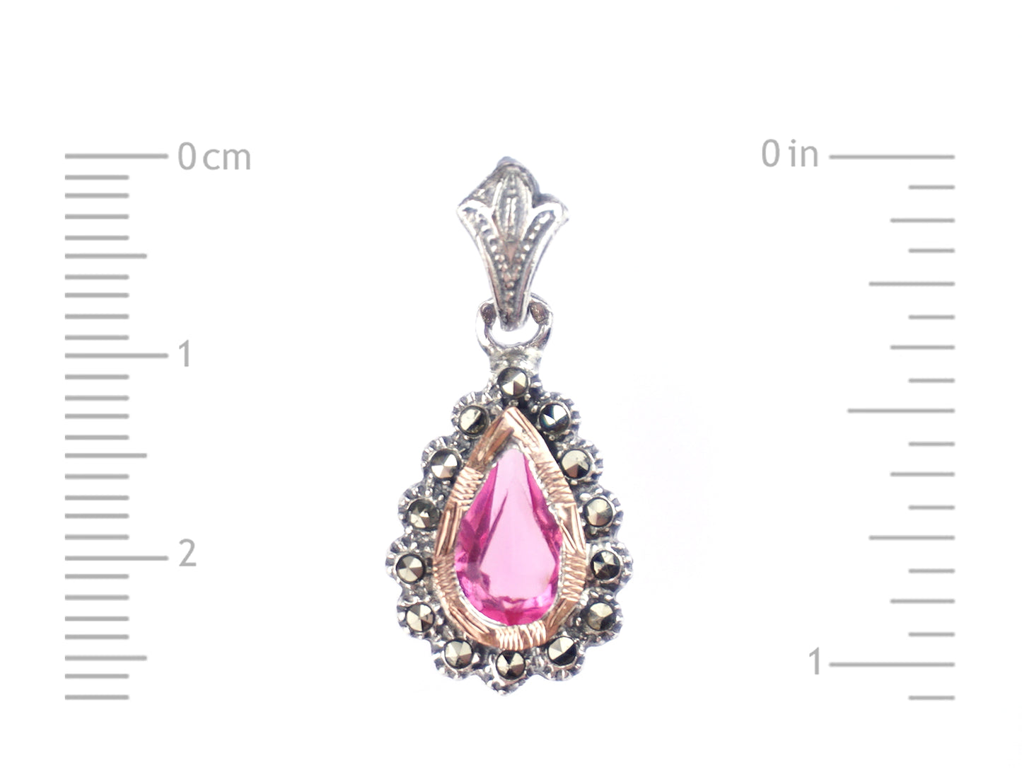 Medalha Marcassites Lágrima com Pedra Rosa, Prata de Lei 925 e Ouro 9k - Medidas