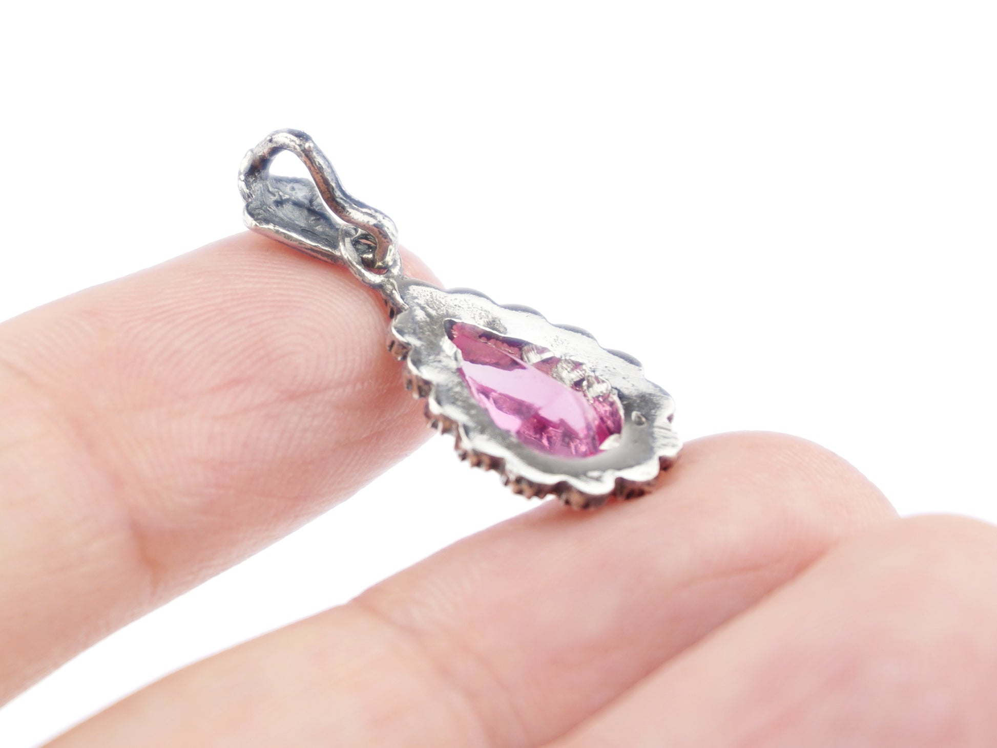 Medalha Marcassites Lágrima com Pedra Rosa, Prata de Lei 925 e Ouro 9k - Vista de Trás