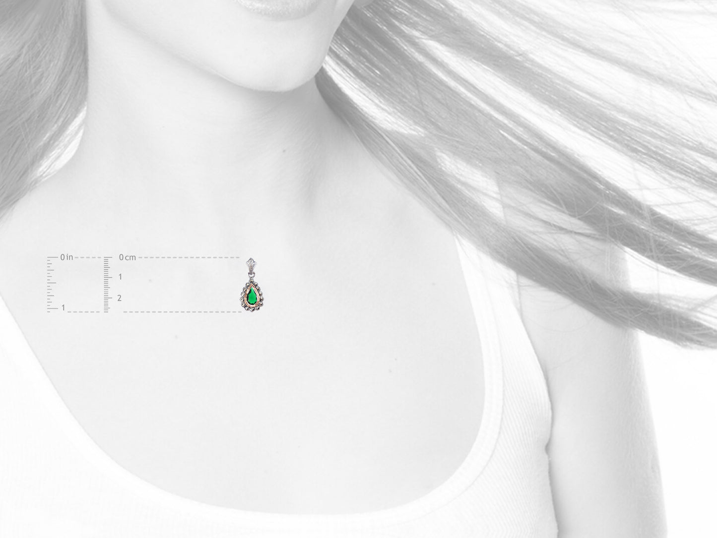 Medalha Lágrima Marcassites e Pedra Verde, Prata de Lei 925 e Ouro 9k - Medidas e Proporção