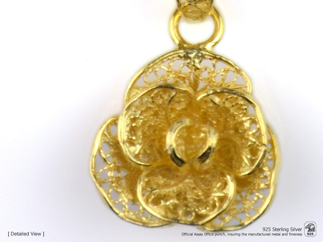 Colar Medalha Flor Elaborada, Filigrana Portuguesa, Prata de Lei 925 Dourada - Pormenor