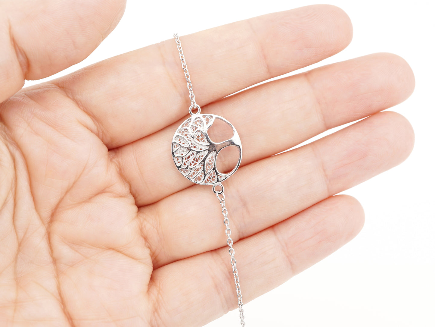 Pulseira Árvore da Vida, Filigrana Portuguesa, Prata de Lei 925 - Pormenor na Mão