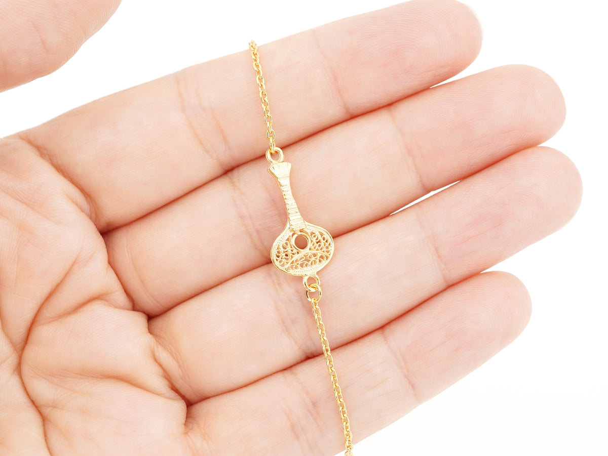 Pulseira Mini Guitarra Portuguesa, Filigrana Portuguesa, Prata de Lei 925 Dourada - Pormenor na Mão