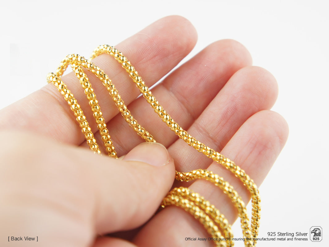 Cordão de Malha Granitos Médio, Prata de Lei 925 Dourada - Cordão na mão