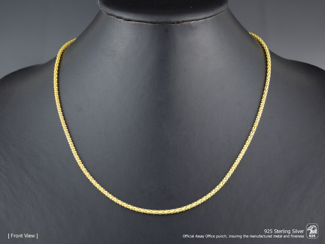 Cordão de Malha Granitos Médio, Prata de Lei 925 Dourada - Cordão em exposição