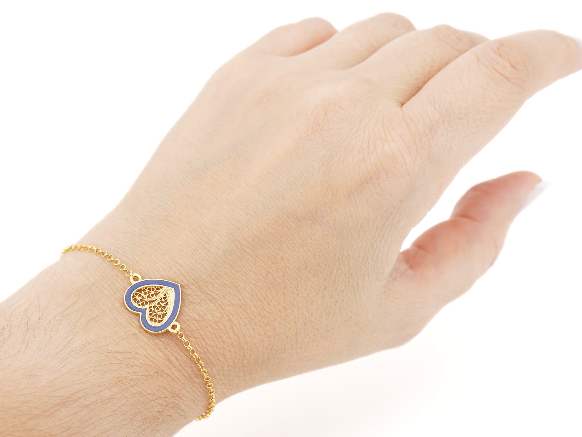 Pulseira Coração Médio Esmalte Azul, Filigrana Portuguesa, Prata de Lei 925 Dourada - Pulseira no pulso