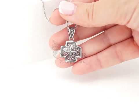 Colar Cruz Pequena Quadrada, Filigrana Portuguesa, Prata de Lei 925 - Vídeo
