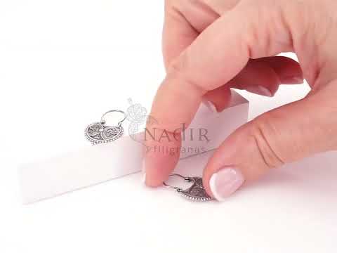 Brincos Mini Arrecadas Redondas, Filigrana Portuguesa, Prata de Lei 925 - Vídeo