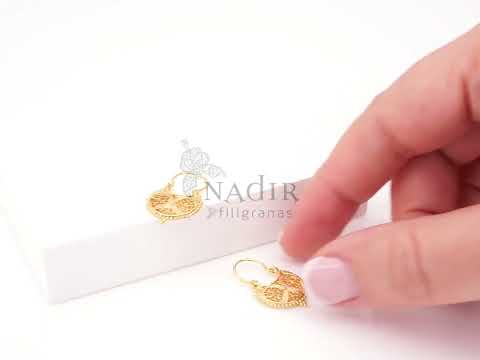 Brincos Mini Arrecadas Redondas, Filigrana Portuguesa, Prata de Lei 925 Dourada - Vídeo