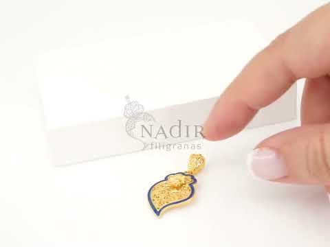 Medalha Coração de Viana com Rebordo Azul, Filigrana Portuguesa, Prata de Lei 925 Dourada - Vídeo